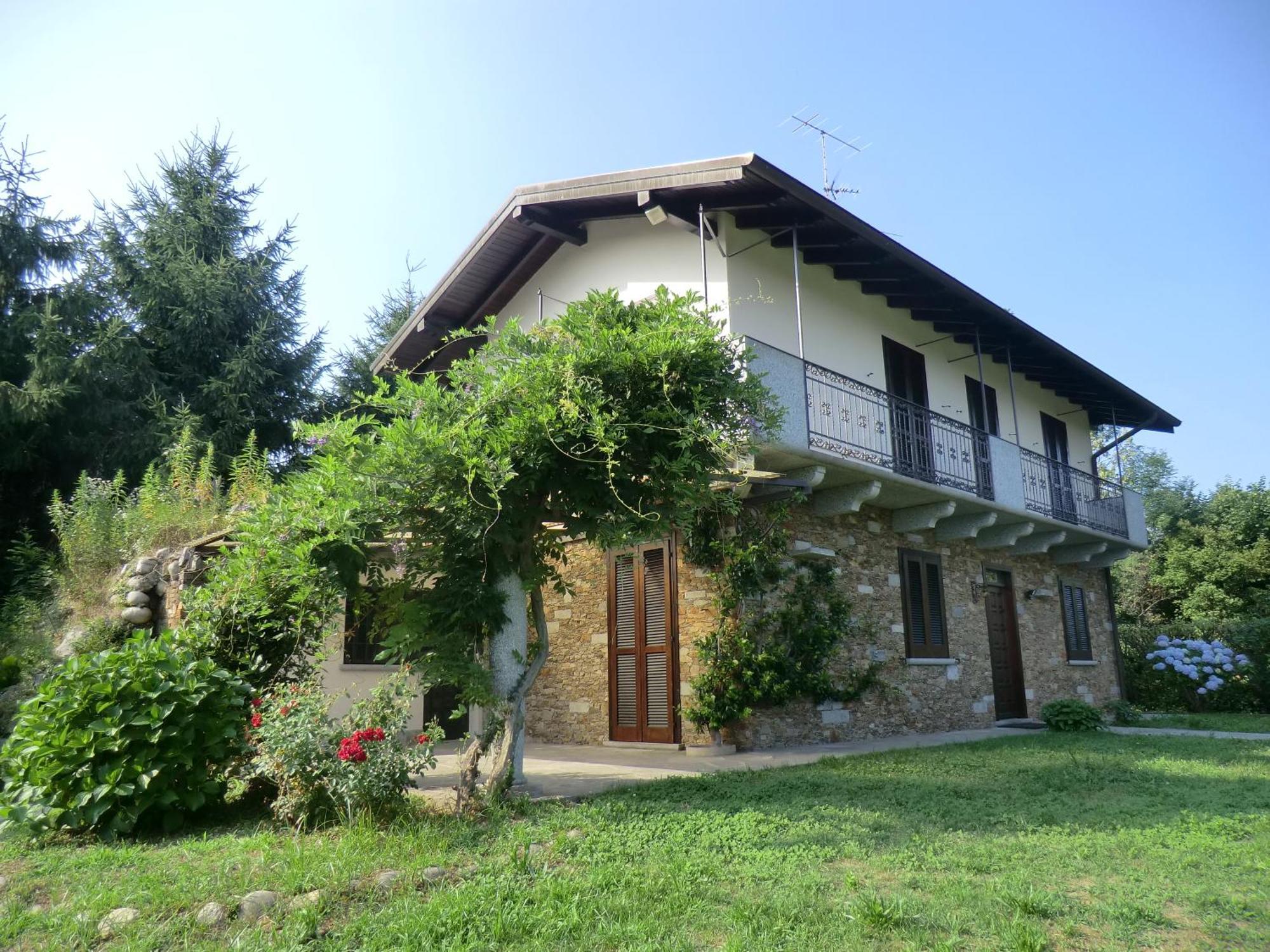 Casale Cadeloro Villa Nebbiuno Exterior photo